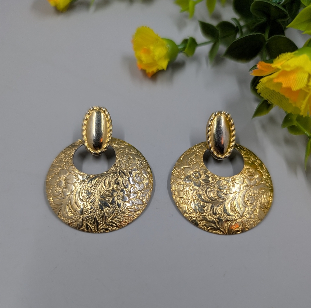 Elegant Etched Gold Plated Vintage Floral Earrings